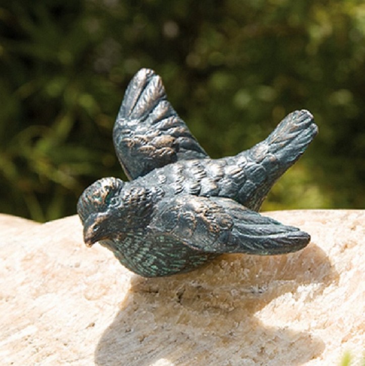 Bronzefigur Vogel Flügel offen 4cm Bronze Gartenfigur Rottenecker