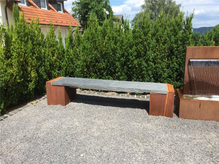 Gartenbank Cordon mit Schiferplatte Original Sitzbank aus Cortenstahl Edelrost-Design