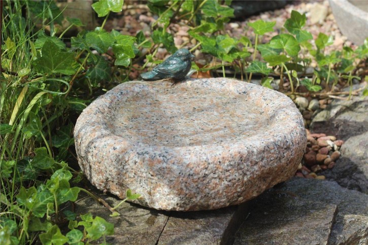 Vogeltränke Granit rund Naturform mit Bronze Vogel Vogelbad für Garten