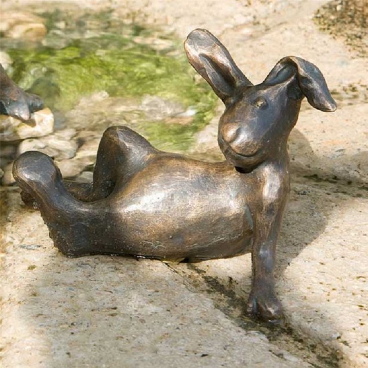 Bronzefigur Mikkel der Hase 12cm Gartenfigur Bronze Rottenecker Ostern Dekoration