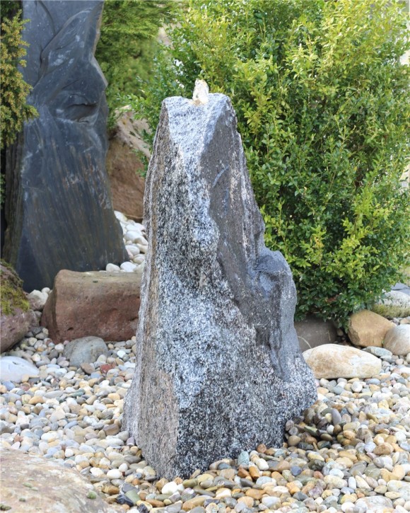 Quellstein Granit 95cm Naturstein Brunnen Komplettset Gartenbrunnen Springbrunnen