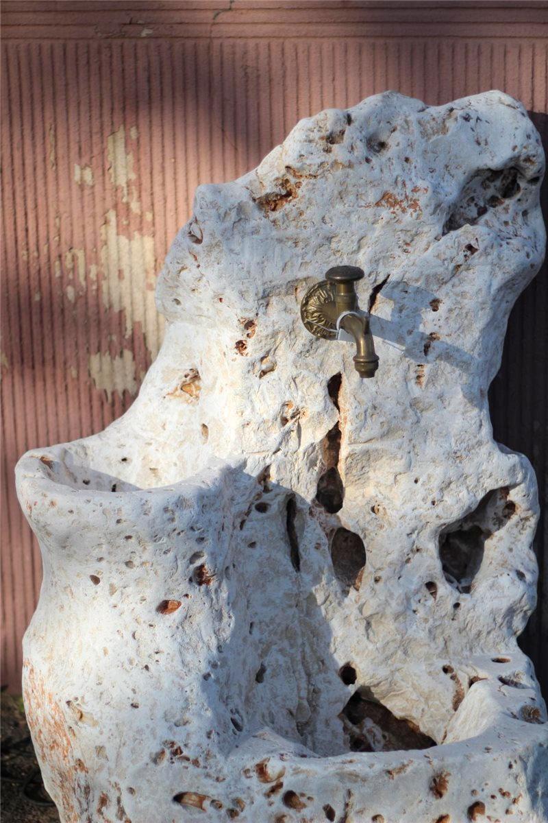 Zapfstelle Garda inkl. Wasserhahn 110cm Marmor Travertin antik