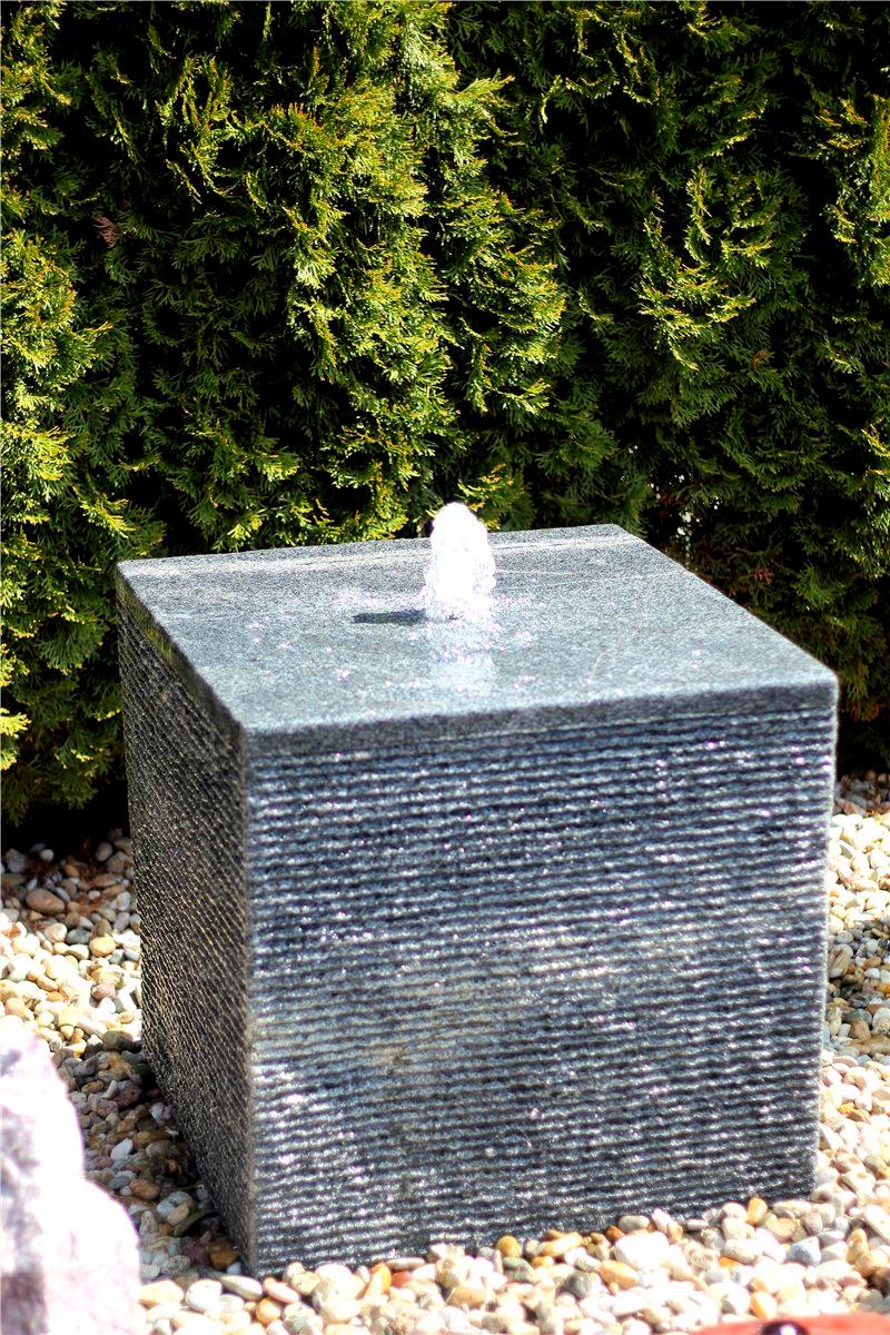Pumpe Wasserspiel SET Quellstein Säule Shima 50cm Granit Gartenbrunnen inkl 