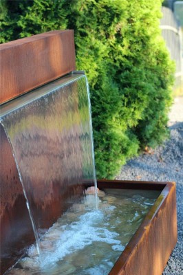 Wasserspiel Cortenstahl Wasserfall L 90 cm Gartenbrunnen Edelrost Design