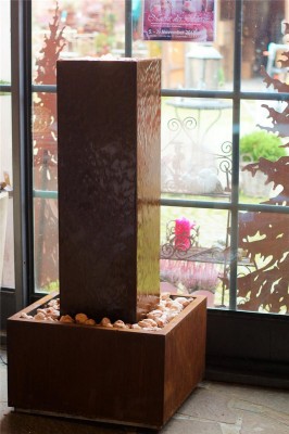 Cortenstahl Säule Cordon 130 Edelrost Springbrunnen