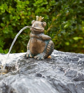 Bronzefigur Froschkönig Albert 11cm Bronze Gartenfigur Wasserspeier Rottenecker