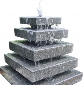 NUR ABHOLUNG! Wasserspiel SET Granit Pyramide 80cm Quellstein Gartenbrunnen Springbrunnen