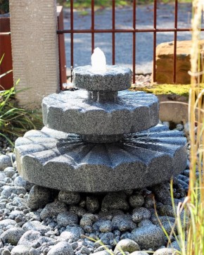 Granit Pyramide Zichi 48 Gartenbrunnen Springbrunnen Komplettset