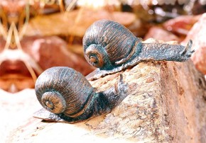 Bronzefigur Schnecke gebogen 8cm Gartenfigur Bronze Skulptur Rottenecker