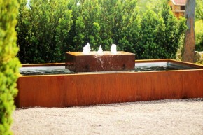 Cortenstahlbrunnen Neptun L260cm Edelrost Springbrunnen Gartenbrunnen