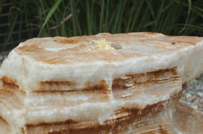 Quellstein Onyx Marmor 55cm Naturstein Gartenbrunnen Springbrunnen Komplettset