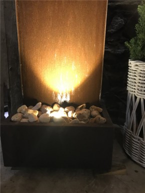 Zimmerbrunnen Cordon 90 Wasserwand Cortenstahl Edelrost Design 