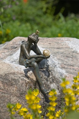 Bronzefigur Froschkönig Borris 35cm Bronze Wasserspeier von Rottenecker