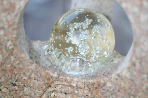 Wasserspiel SET Quellstein Joy 95cm Granit Gartenbrunnen mit dreh. Glaskugel
