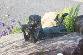 Bronzefigur Mädchen Lara die Leseratte L73cm Bronze Gartenfigur von Rottenecker