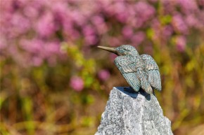 Bronzefigur Eisvogel 8cm Flügel offen Gartenfigur Bronze Skulptur Rottenecker
