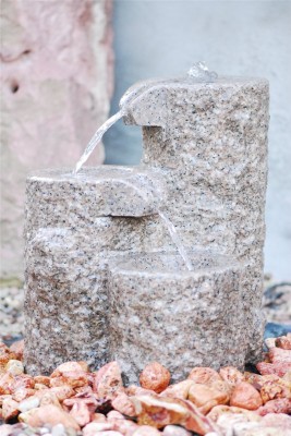  Wasserspiel SET Quellstein Shugan 45cm Granit rosa Bachlauf Gartenbrunnen