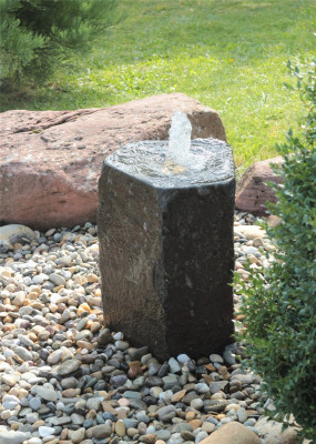 VERKAUFT! Quellstein Basalt 50cm mit Quellschale Gartenbrunnen Springbrunnen Komplettset