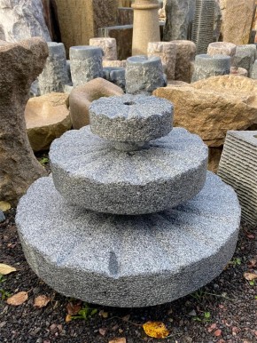 Granit Pyramide Zichi 48 Gartenbrunnen Springbrunnen Komplettset