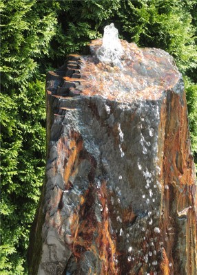 VERKAUFT! Quellstein Schiefer Monolith 140cm Gartenbrunnen Springbrunnen Komplettset