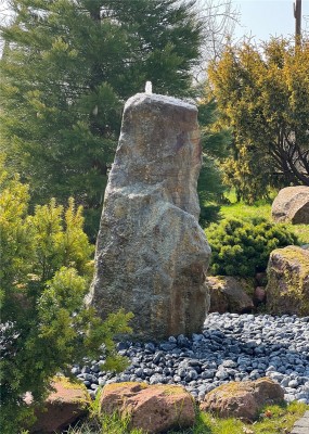 Quellstein Monolith Regenbogen Porphyr 165cm Gartenbrunnen Springbrunnen Komplettset