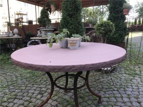 Gartentisch mit Steinplatte 120cm Naturstein Sandstein rot geschliffen/bossiert Gestell Eisen Edelrost