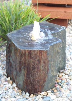 VERKAUFT! Quellstein Schiefer 45cm mit Quellschale Gartenbrunnen Springbrunnen Komplettset