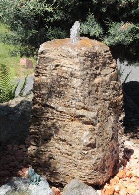 VERKAUFT! Quellstein Muschelkalk 95cm Naturstein Gartenbrunnen Springbrunnen Komplettset