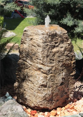 VERKAUFT! Quellstein Muschelkalk 95cm Naturstein Gartenbrunnen Springbrunnen Komplettset