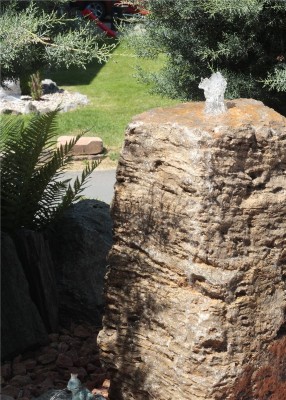 VERKAUFT! Quellstein Muschelkalk 95cm Naturstein Gartenbrunnen Springbrunnen Komplettset