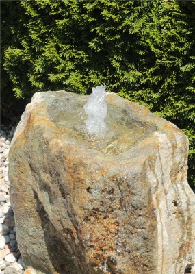 VERKAUFT! Quellstein Quarz Porphyr mit Quellschale 62cm Gartenbrunnen Springbrunnen Set