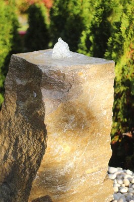 VERKAUFT! Quellstein Muschelkalk 77cm mit Quellschale Gartenbrunnen Springbrunnen Komplettset