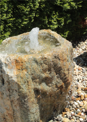 VERKAUFT! Quellstein Quarz Porphyr mit Quellschale 62cm Gartenbrunnen Springbrunnen Set