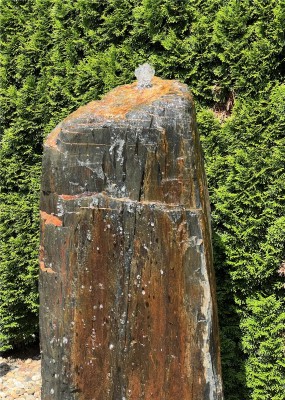 VERKAUFT! Quellstein Monolith Schiefer 140cm Gartenbrunnen Springbrunnen Komplettset