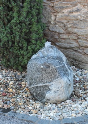 Quellstein Granit 55cm Naturstein Gartenbrunnen Springbrunnen Komplettset