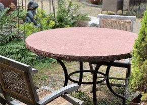 Gartentisch mit Steinplatte 120cm Naturstein Sandstein rot geschliffen/bossiert Gestell Eisen Edelrost