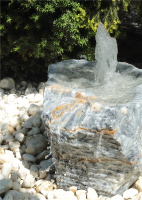 VERKAUFT! Quellstein Onyx Marmor mit Quellschale 40cm Naturstein Gartenbrunnen Springbrunnen Komplettset