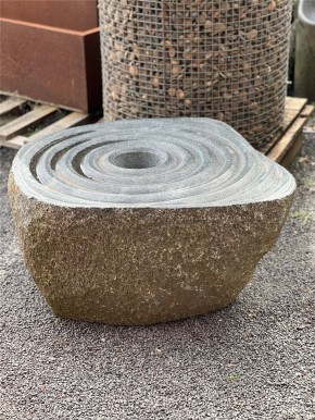 Quellstein Basalt 40cm mit Fontäne Gartenbrunnen Springbrunnen Komplettset