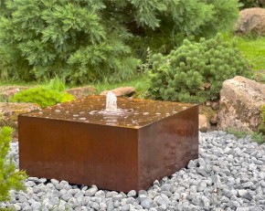 Cortenstahl Quader 100/45cm mit Quellschale Edelrost Gartenbrunnen Springbrunnen