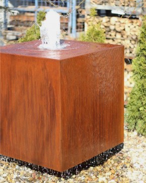 Cortenstahl Würfel 80 mit Fontäne Schwebeoptik Edelrost Gartenbrunnen Springbrunnen