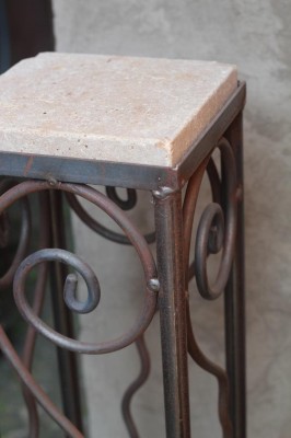 Vintage Tisch Eisen Edelrost 20x20x90 Garten Dekoration Shabby Landhaus & Cottage